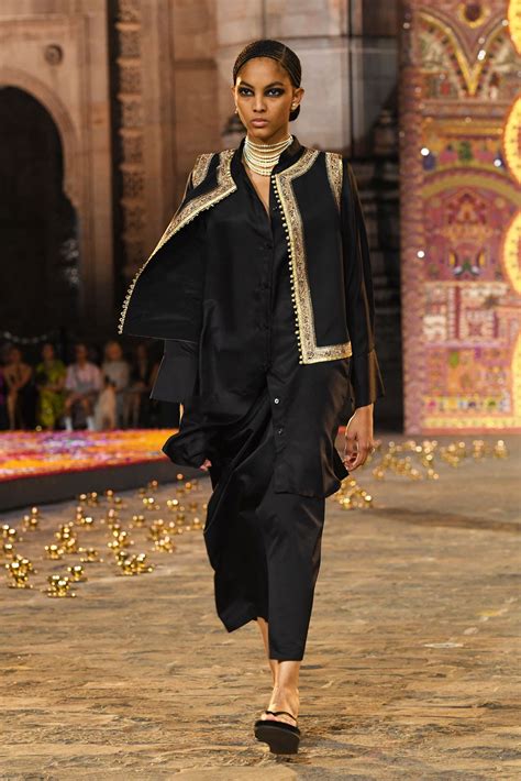 dior fashion show 2023 mumbai|christian Dior Mumbai.